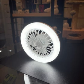 مروحة سقف حديثة LED بمقبس E27 – إنارة وتبريد بتصميم أنيق