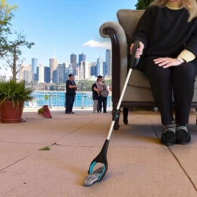 Foldable Grabber Reacher Stick with Magnetic Tip – 81cm