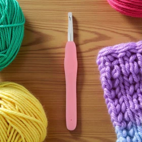 إبرة كروشيه أساسية من Handmayk -8mm